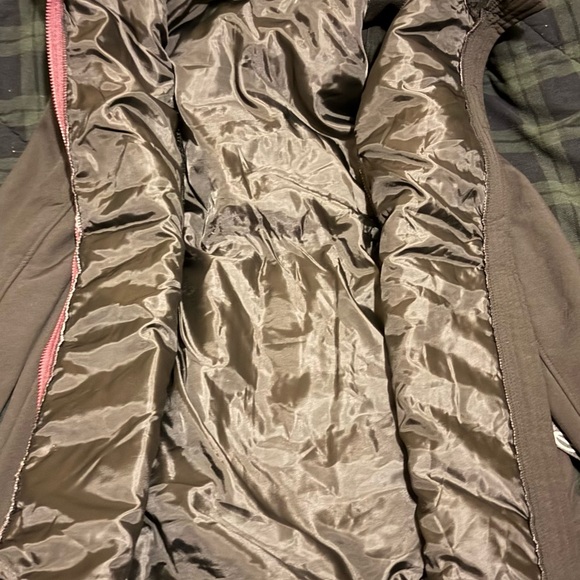 Bebe Sport Women’s Puffer Hooded Jacket Black/Cranberry-Size XL EUC - Picture 2 of 6